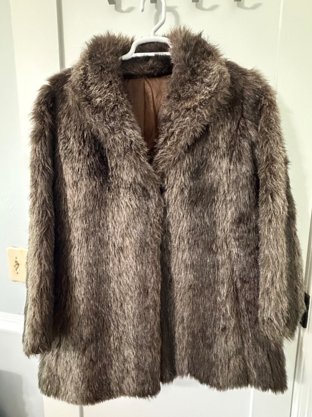 Vintage Russell Taylor faux fur coat - Ladies
